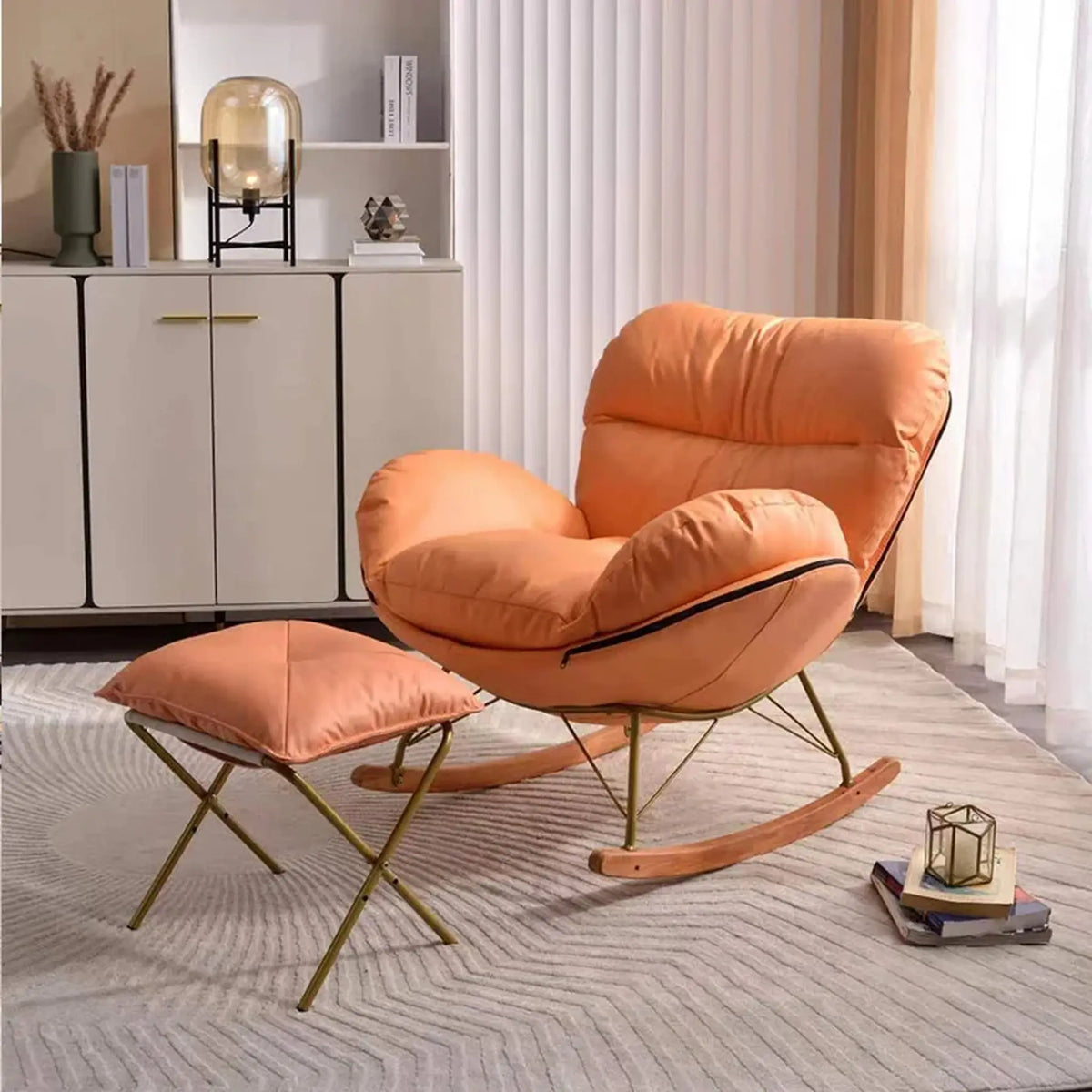 Fauteuil à bascule blanc cassé avec pouf – orange